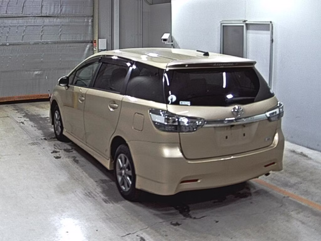 TOYOTA WISH