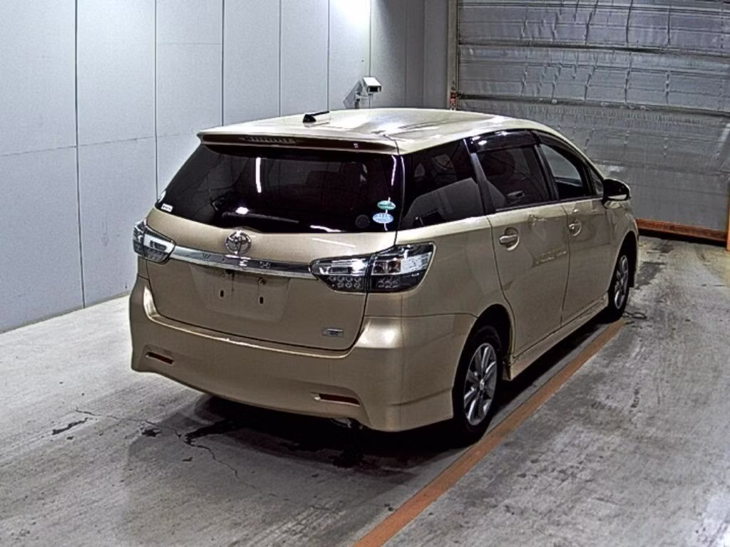 TOYOTA WISH