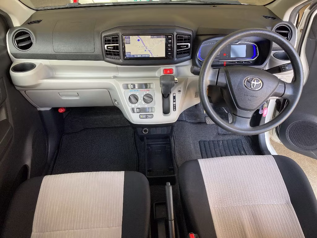 TOYOTA PIXIS EPOCH