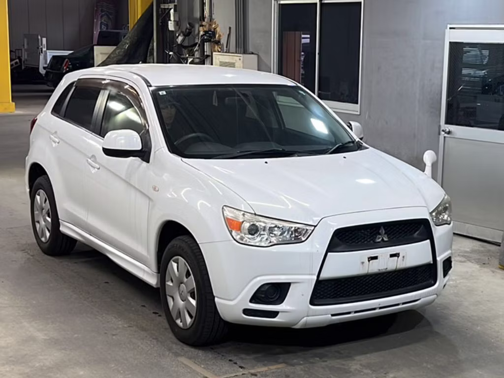 MITSUBISHI RVR