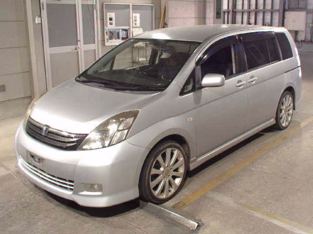 TOYOTA ISIS