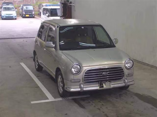 DAIHATSU MIRA GINO