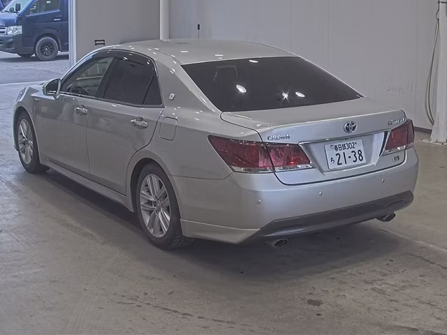 TOYOTA CROWN
