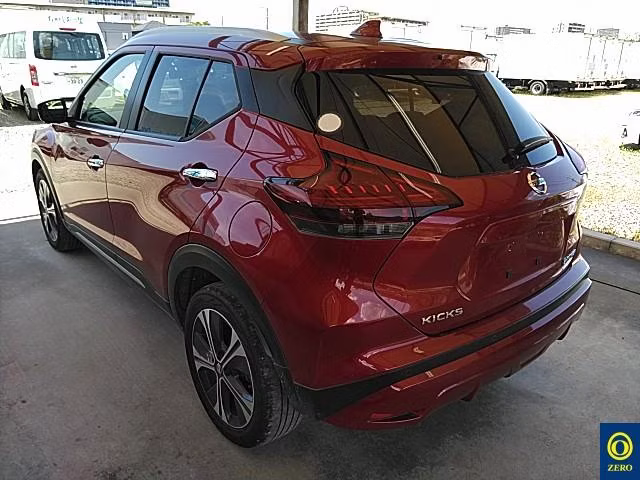 NISSAN KICKS