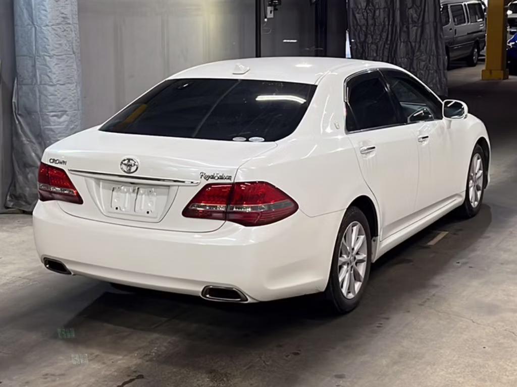 TOYOTA CROWN