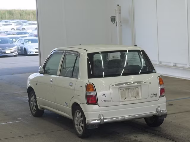 DAIHATSU MIRA GINO