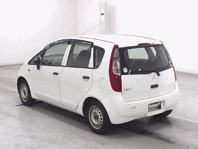 MITSUBISHI COLT