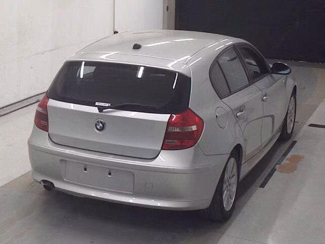 BMW 1-SERIES