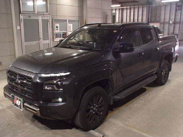 MITSUBISHI TRITON