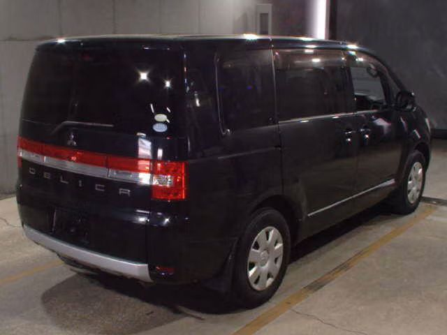 MITSUBISHI DELICA D:5