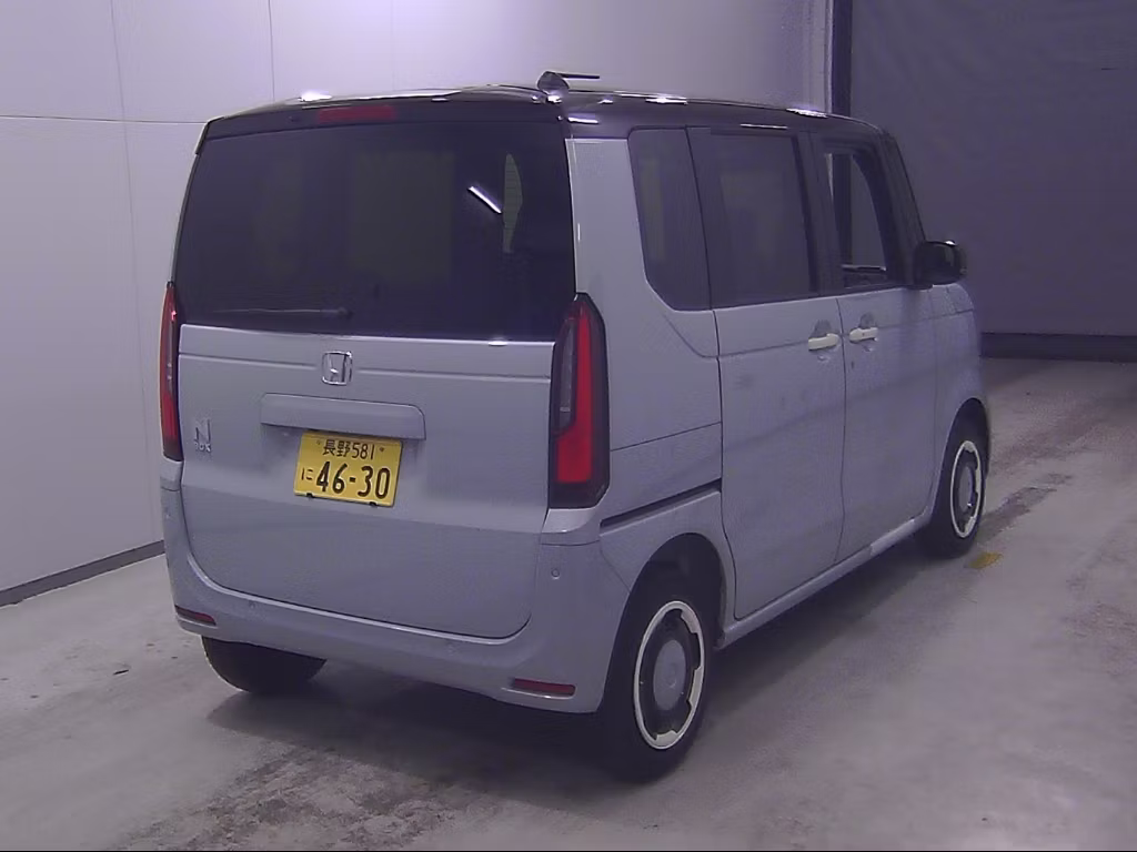 HONDA N-BOX