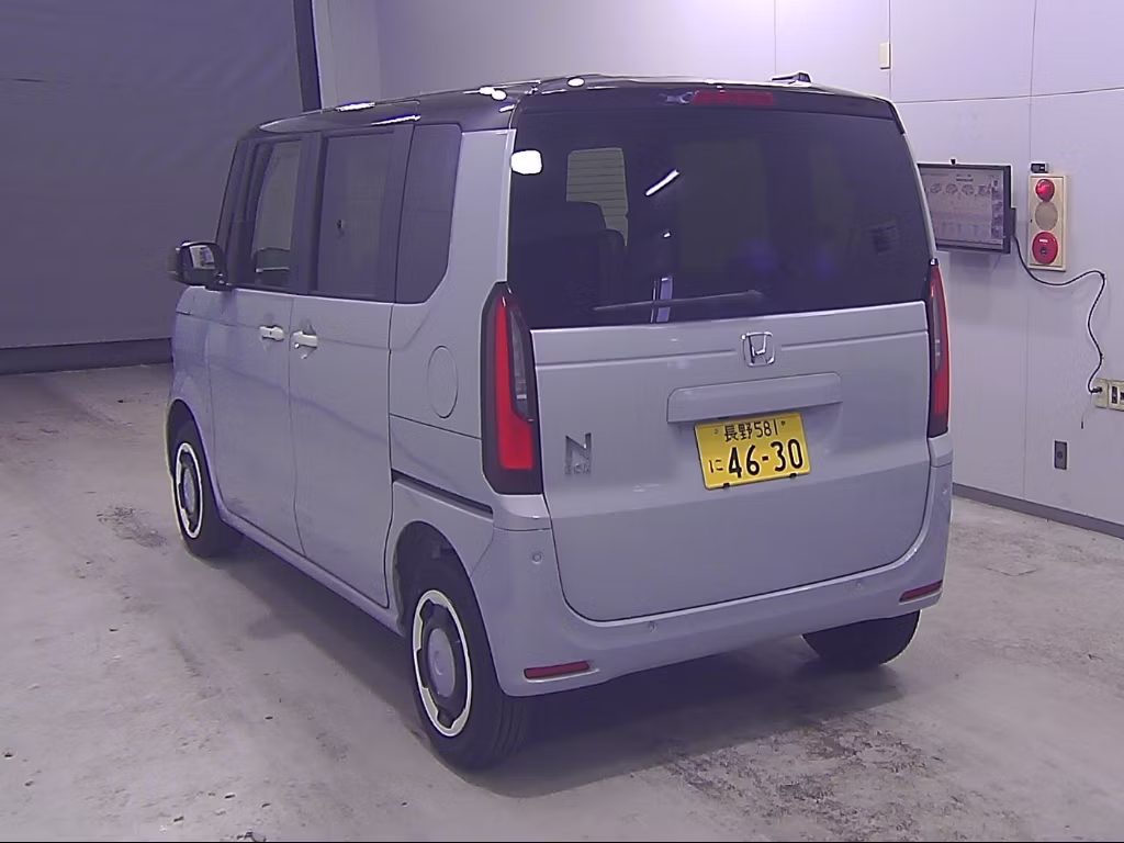 HONDA N-BOX