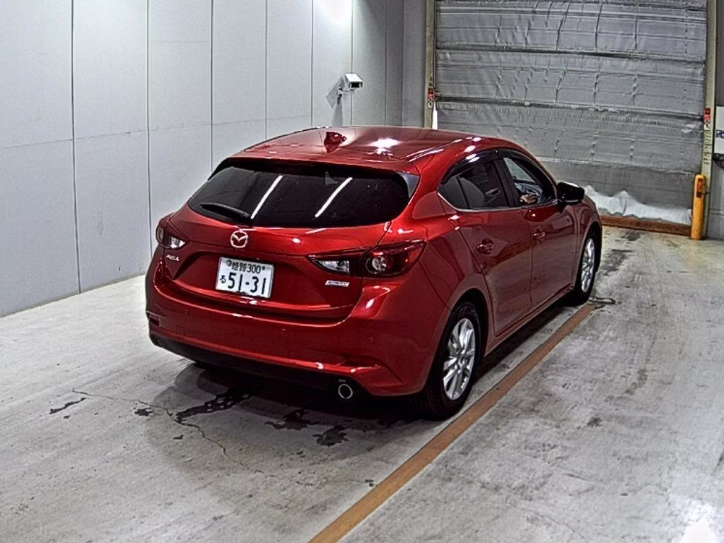 MAZDA AXELA