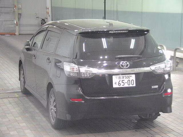 TOYOTA WISH