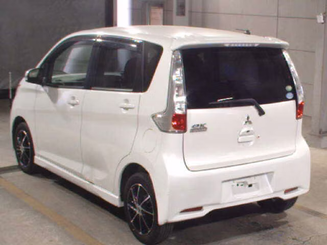 MITSUBISHI EK CUSTOM