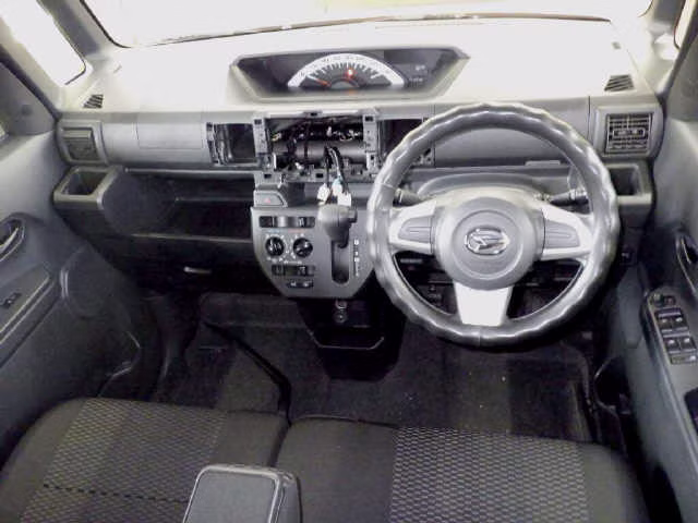 DAIHATSU WAKE