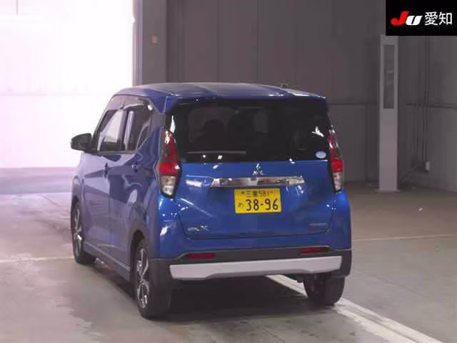 MITSUBISHI EK X