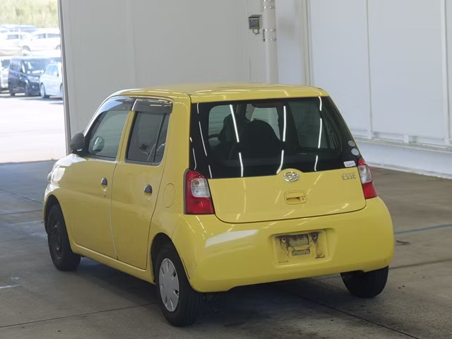 DAIHATSU ESSE