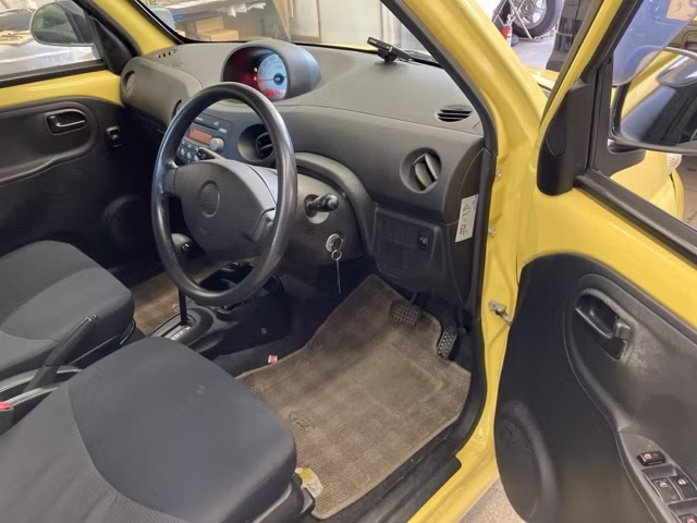 DAIHATSU ESSE