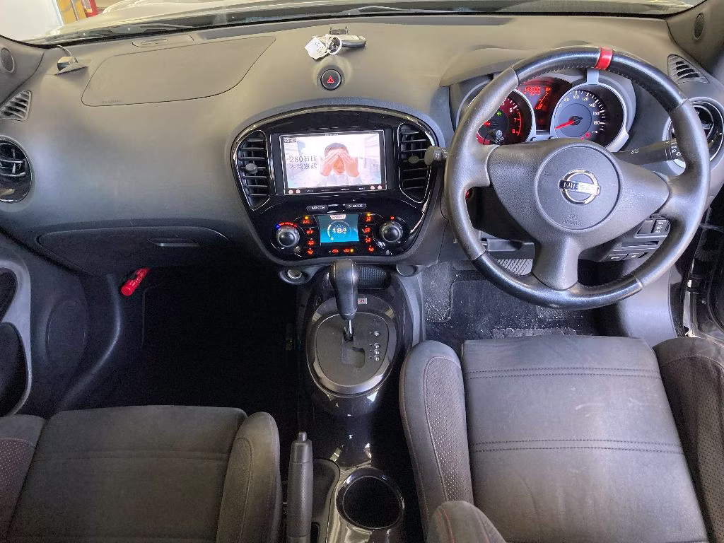 NISSAN JUKE