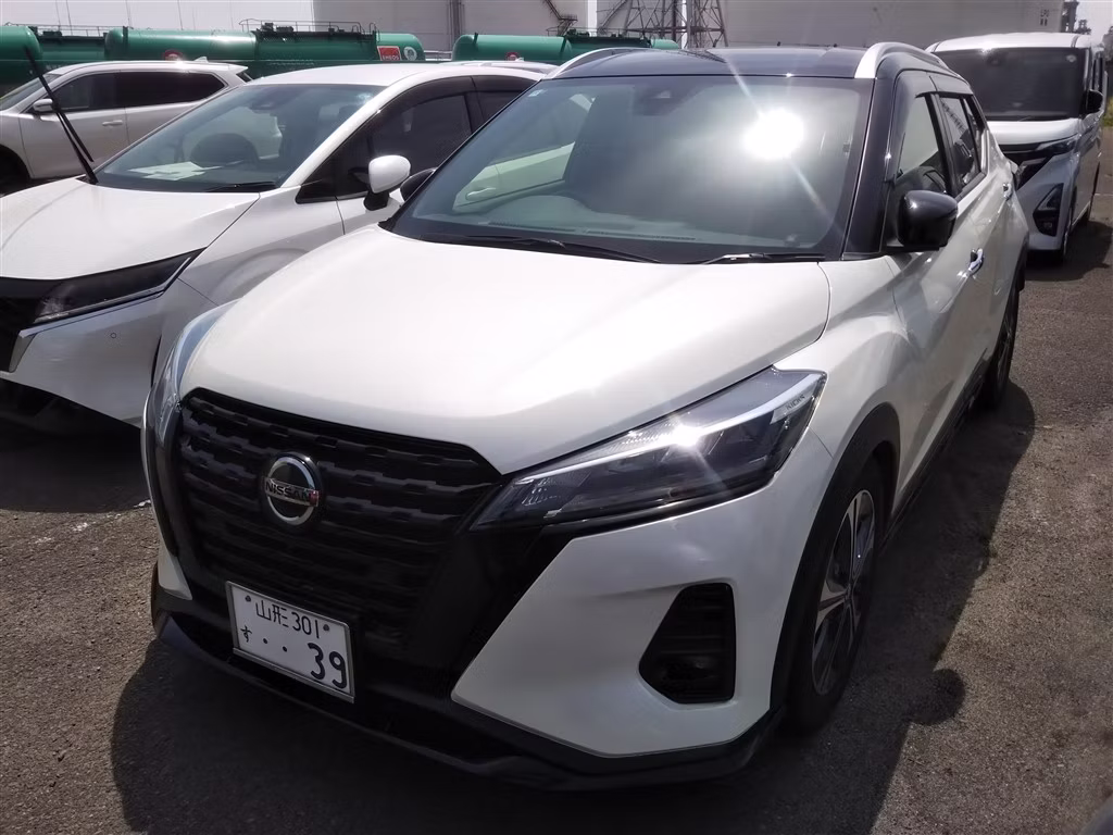 NISSAN KICKS