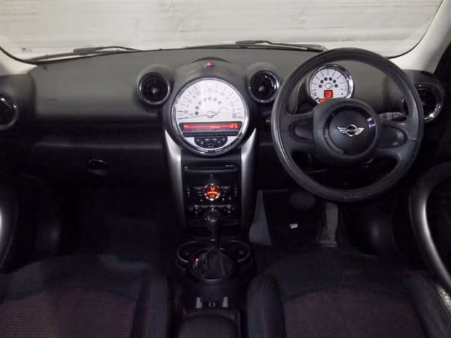 MINI CROSSOVER