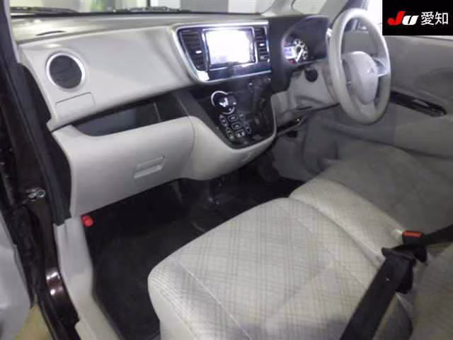 MITSUBISHI EK SPACE