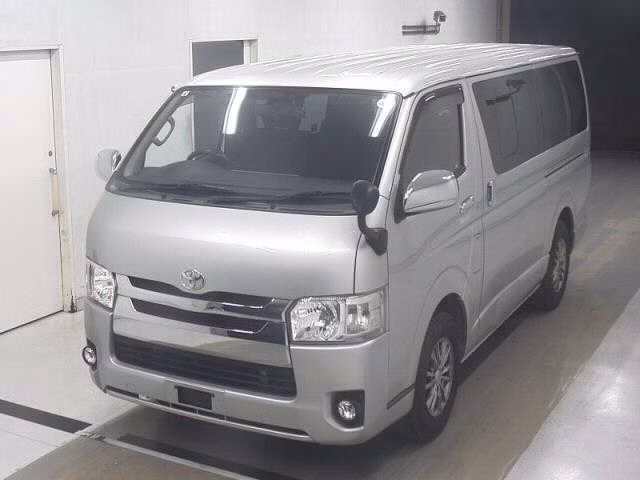 TOYOTA REGIUS ACE