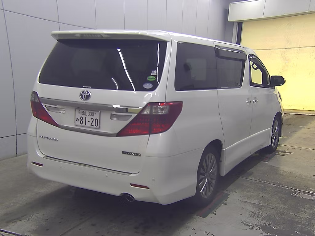TOYOTA ALPHARD