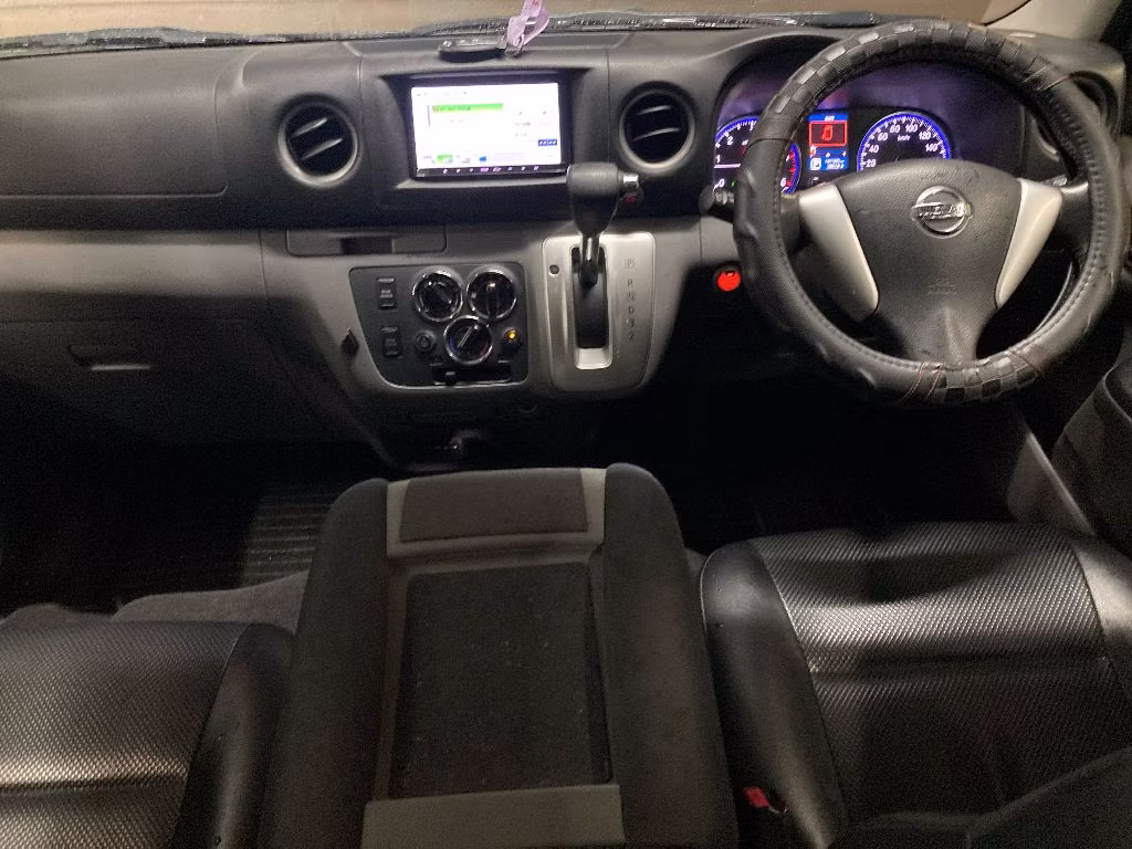NISSAN NV350 CARAVAN
