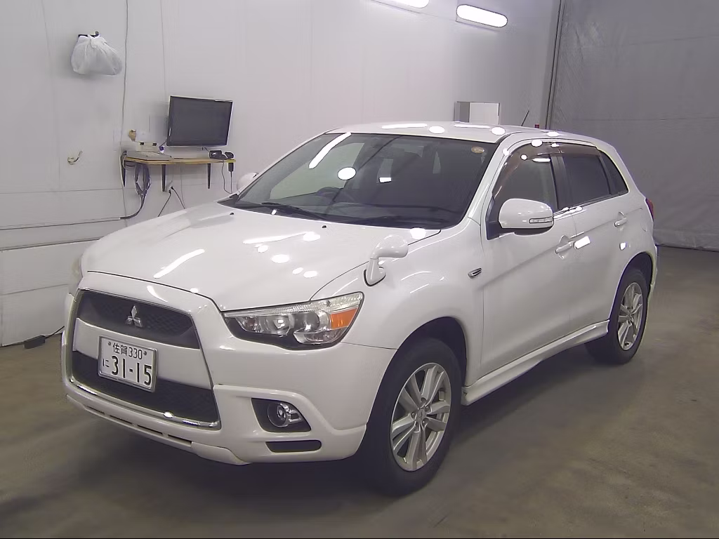 MITSUBISHI RVR
