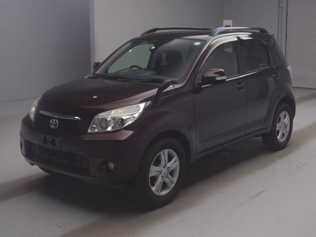 TOYOTA RUSH