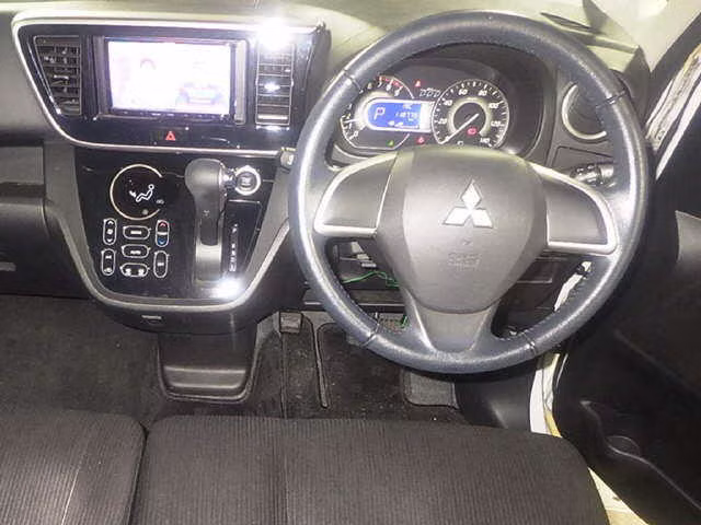 MITSUBISHI EK SPACE