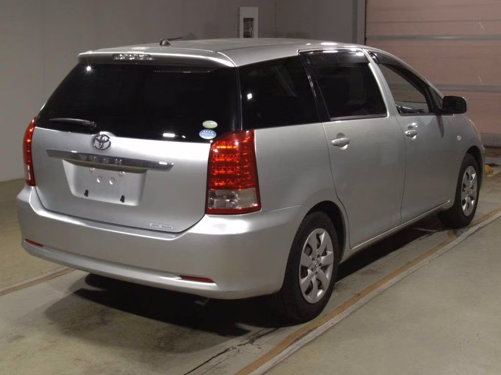 TOYOTA WISH