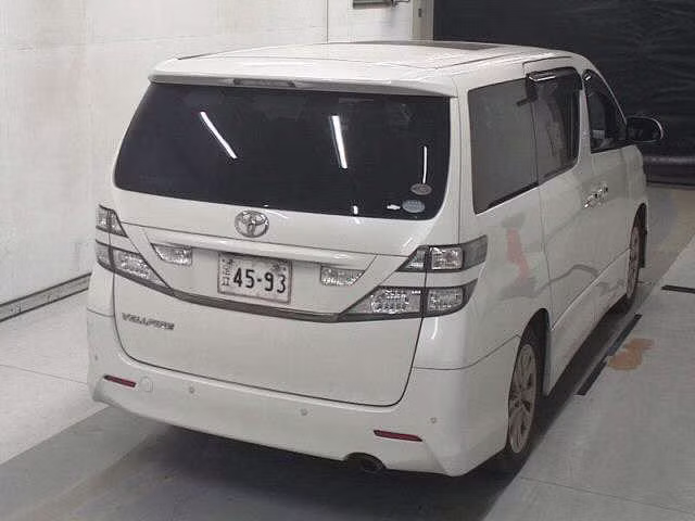 TOYOTA VELLFIRE