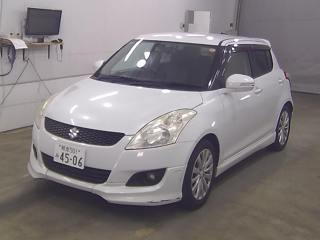 SUZUKI SWIFT