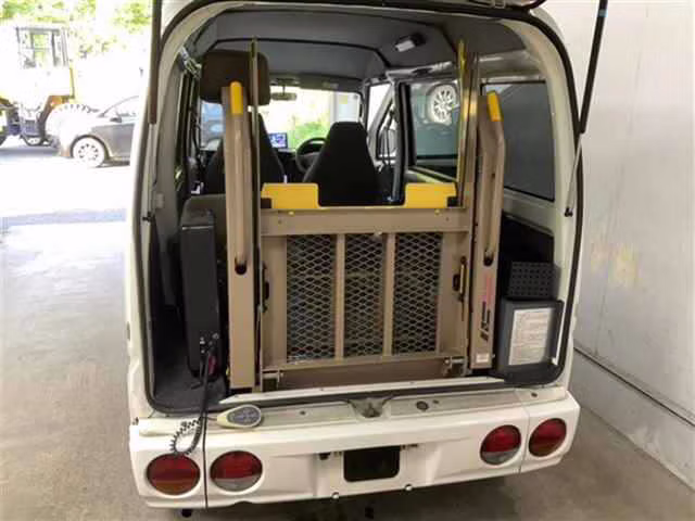 MITSUBISHI MINICAB