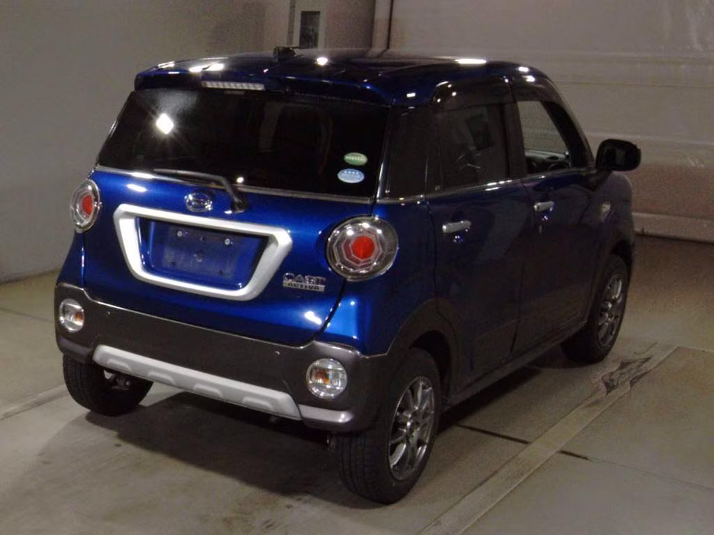 DAIHATSU CAST