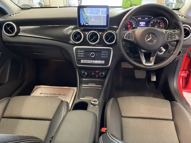 MERCEDES-BENZ CLA-CLASS
