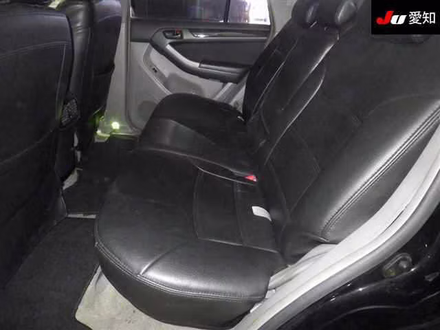 TOYOTA HILUX SURF