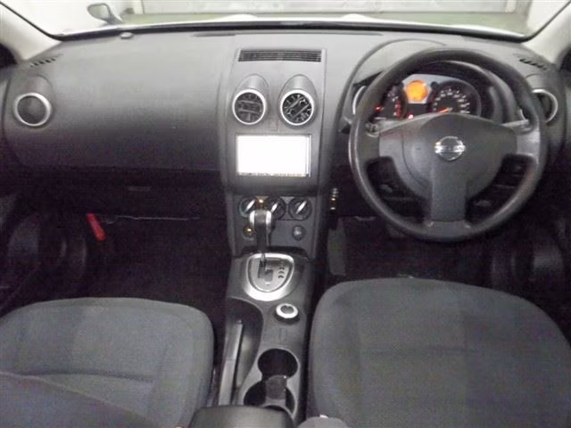 NISSAN DUALIS
