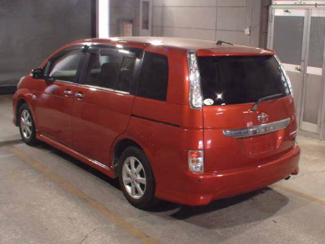 TOYOTA ISIS