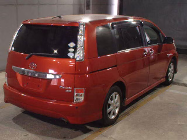 TOYOTA ISIS