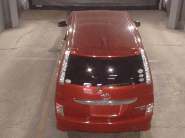 TOYOTA ISIS