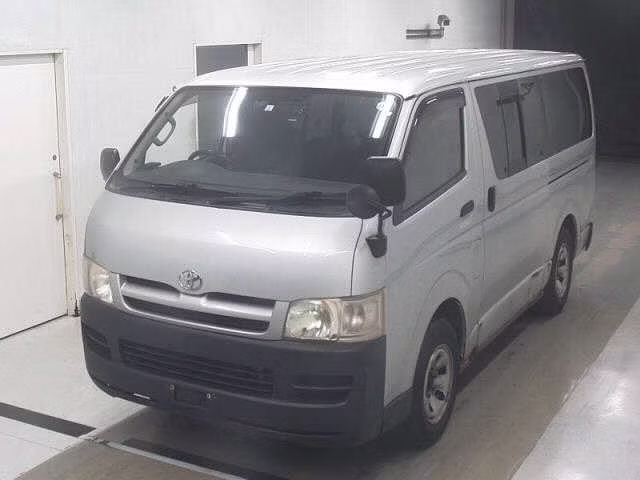TOYOTA REGIUS ACE