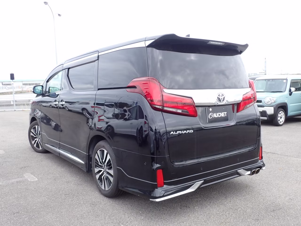 TOYOTA ALPHARD