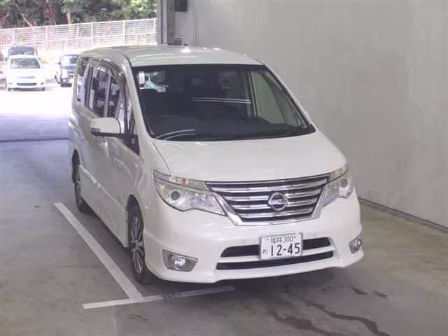 NISSAN SERENA