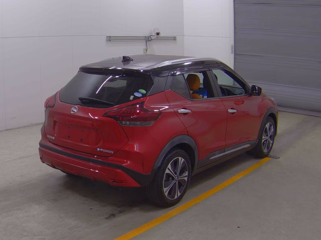 NISSAN KICKS