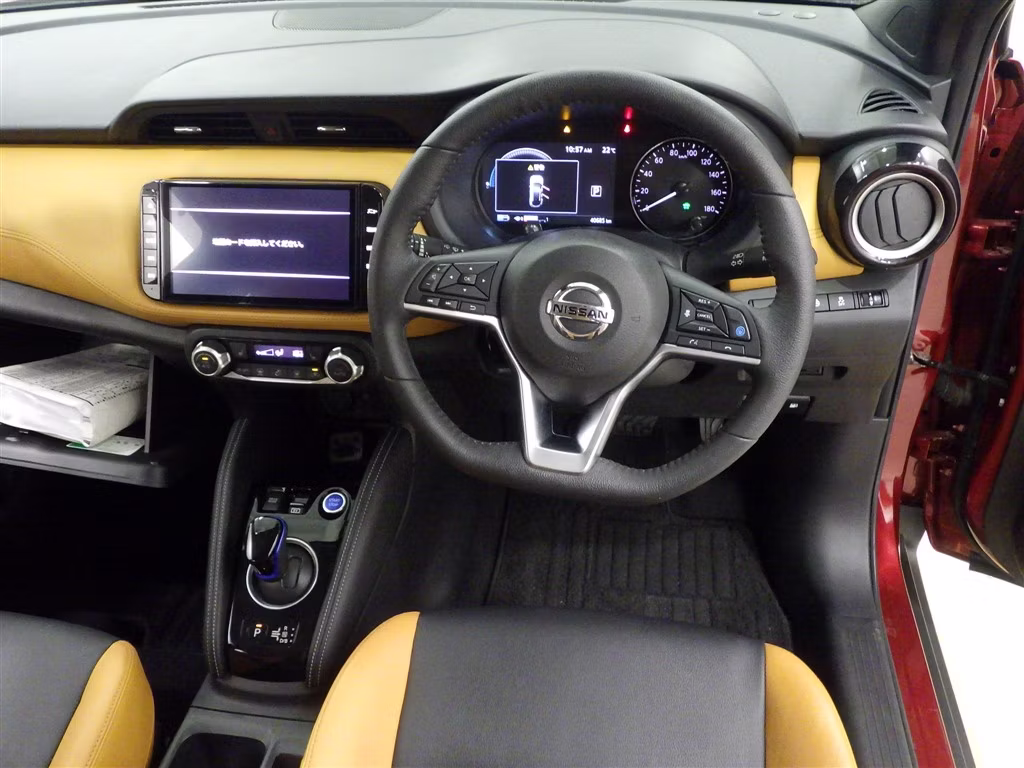 NISSAN KICKS