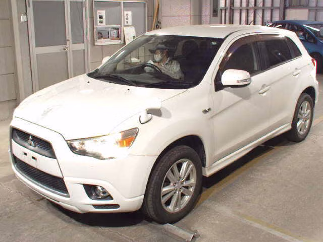 MITSUBISHI RVR